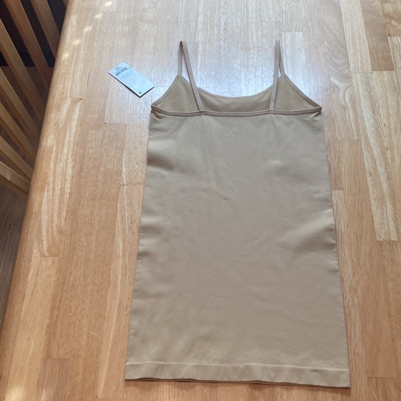 Decree Nude Stretch Cami Top - Picture 2 of 4